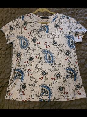 NESS Floral Paisley Textured Top | White Blue Boho Short Sleeve Blouse